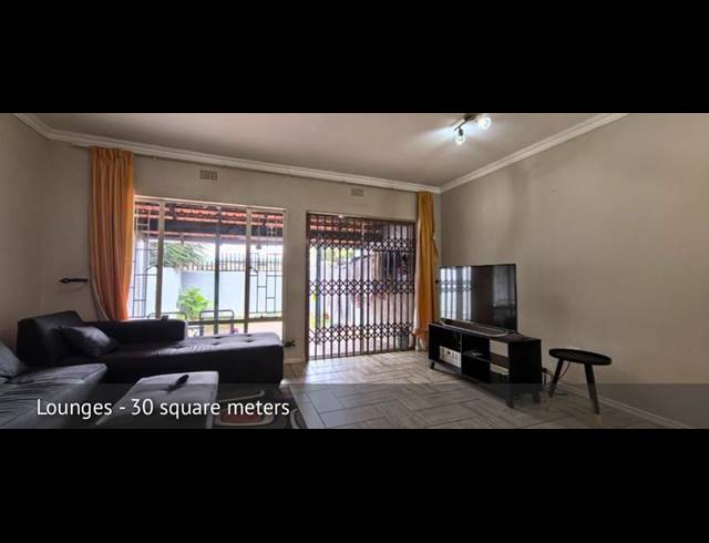 2 BEDROOM TOWNHOUSE FOR SALE IN GLEN MARAIS